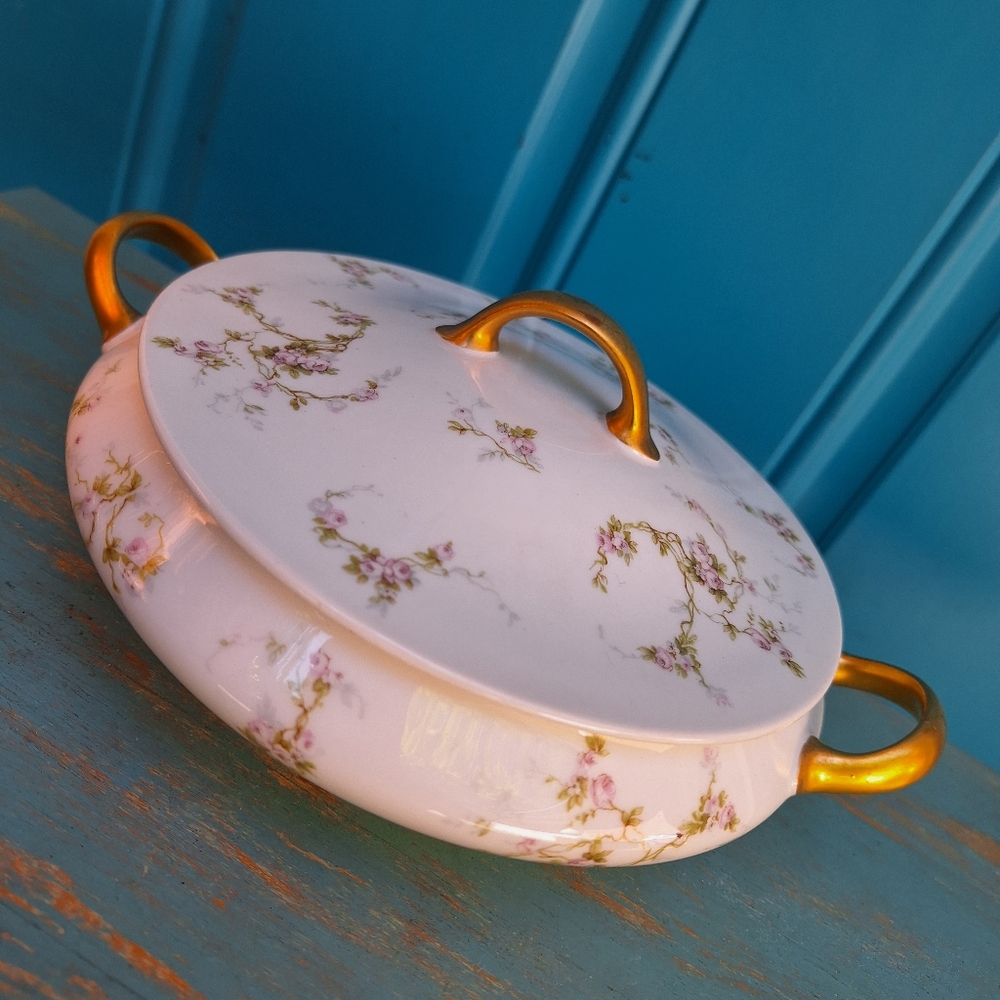 Limoges France Serving Bowl with Lid Pink Roses Gold Leaf Casserole Dish - Picture 12 of 15